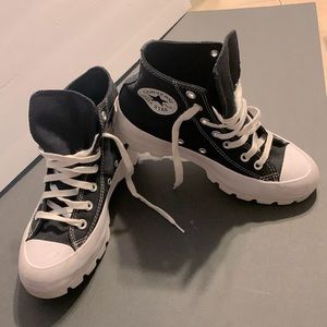 Black and white sole converse all star